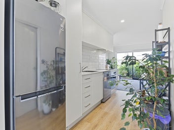 Entry-Level Gold on Great North Road!