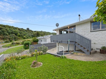 Modern comfort, scenic outlook