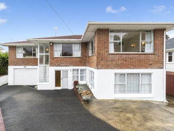 Live Up, Earn Down - Solid Home, Smart Return