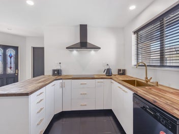 Move IN and Love IT!