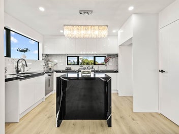 Luxury Living in Mangere Bridge - Affordable Price