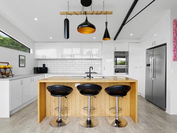 Space, sun, versatility and views