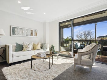 Brand New Luxury in the Heart of Greenlane