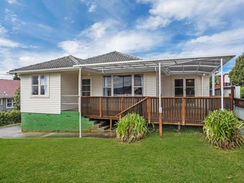 Big land, big opportunity — make it yours!