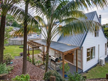 Peaceful Urban Getaway on the City Fringes