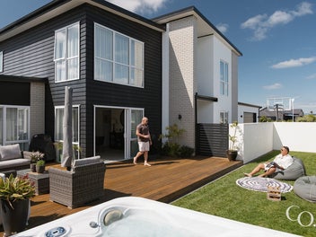 Palm Springs Family Living