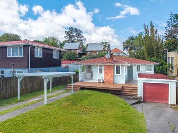 Modern Single-Level Living in Avondale