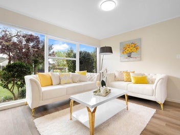 Sunnyhills Family Gem - Fully Site, Top Location!