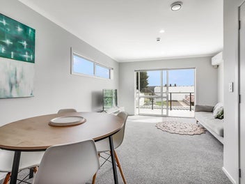 Further Price Reduction - Must Sell!!