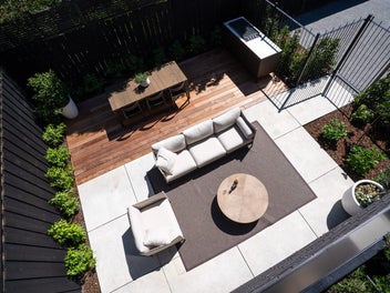 Stand Alone and Spectacular!