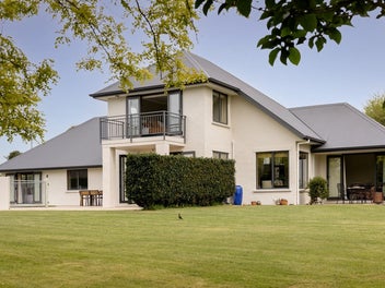 Fabulous on Freeburn