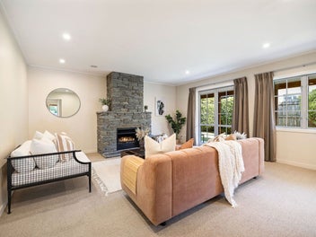 Sunny Arrowtown family home