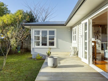 Character, sunshine and smart living