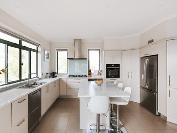 Sea Views and Space for Family Living