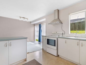 Brick & Tile Do-Up with Endless Potential!