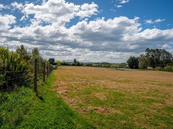 Distinctive Bare Land Lifestyle Sections