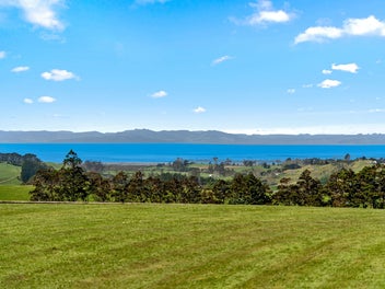 Private 25-Acre Lifestyle with Scenic Views