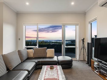 Easy Living with Sea Views