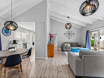 Single Level Coastal Gem