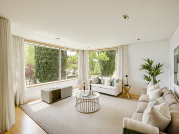 Sophisticated village apartment