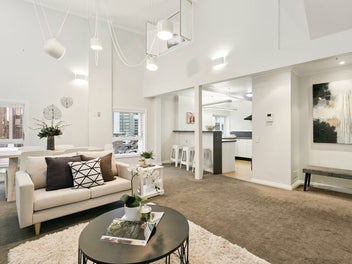 SOAK UP THE SUN ON YOUR TERRACE ON THE WATERFRONT!