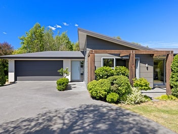 Post-EQ Family Oasis - Ready to Move In