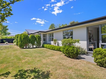 Modern Comfort in a Private Oasis