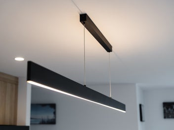 Modern, scenic views & possession in December