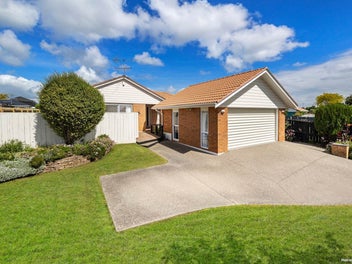 SOLID FAMILY GEM - DUAL MASTER ENSUITES