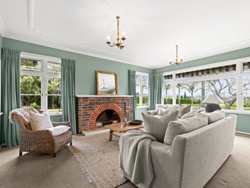 Character Tuki Tuki Lifestyle