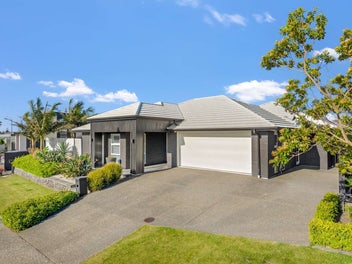 A Touch Of Class In Palm Springs