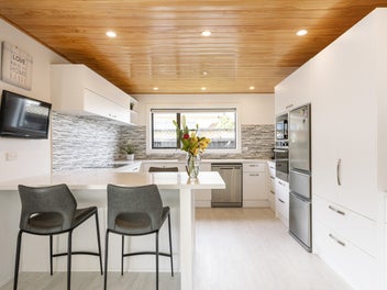 Your St Clair resort-style retreat