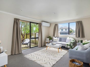 Easy Living in Henderson Valley