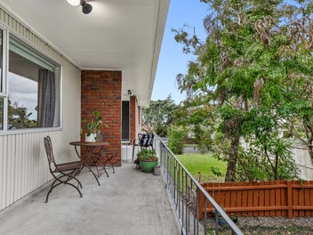 Brick Beauty | Low Maintenance Living