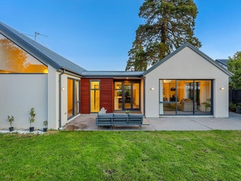 Sun-filled, spacious & superb for entertaining