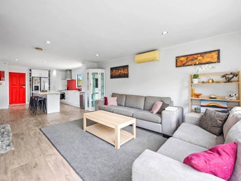 Warm, Welcoming, and Wonderfully Versatile