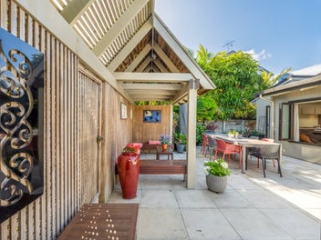 Solid Masonry home in the heart of Macleans Zone