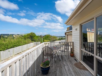 Sunny, easy-care coastal home with elevated views