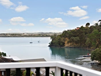 Opportunity comes knocking! Vendors have moved!