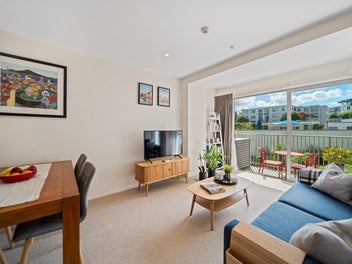 Entry Level Takapuna!