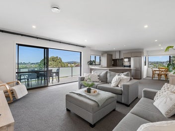 Move in for Christmas!