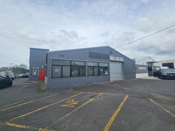 Image 1 of 8