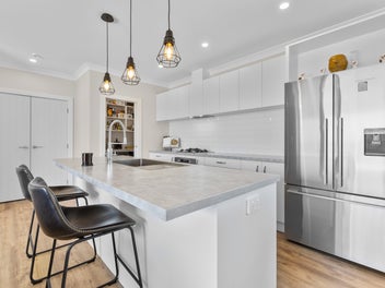 ACT FAST - LIFESTYLE LIVING BY THE COAST