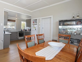 Easy Town-side Living