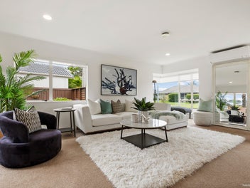 SPACIOUS, SINGLE LEVEL FAMILY ENTERTAINER!