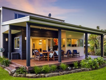 Owner Moving South - Space, Land and Opportunity