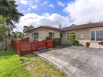 Private, elevated 5-bedroom home