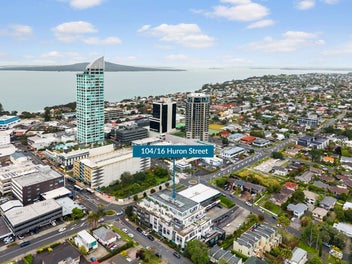 MAISON MAGIC - IN THE HEART OF TAKAPUNA