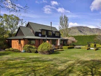 Dalefield homestead in a garden