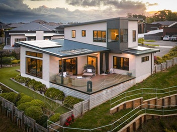 Sensational Living in Fitzherbert!